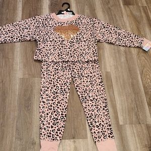 A GIRLS RULE Size 8 Light Pink, Gold sequins, black, and white, outfit